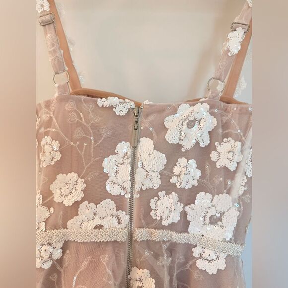 NWOT BRONX AND BANCO Mademoiselle Embroidered White Floral Midi Bridal Dress - Picture 13 of 15